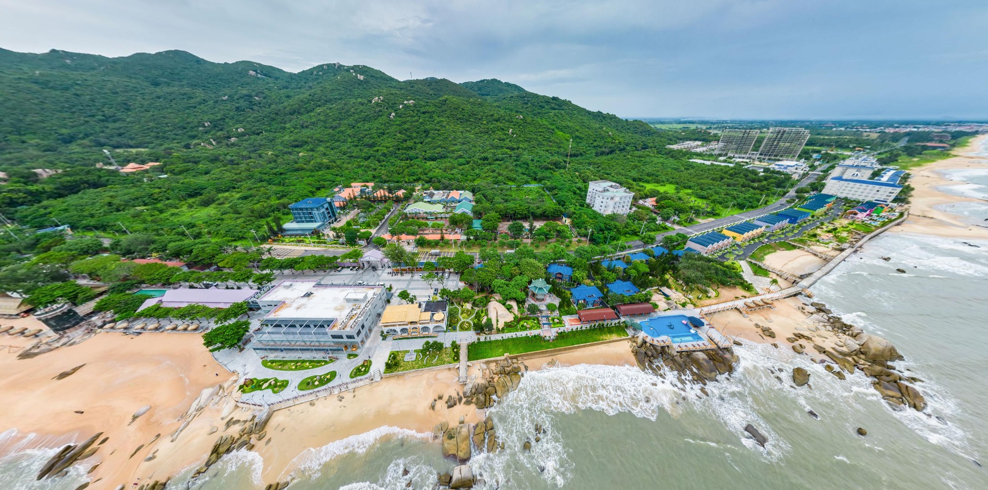 Trân Châu Beach & Resort