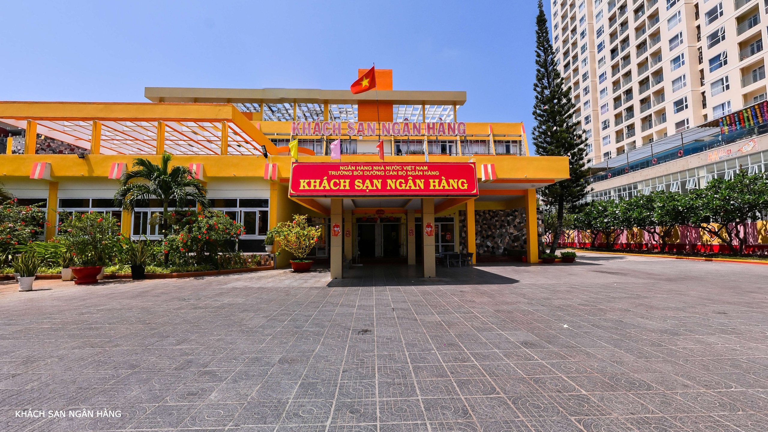 Khách Sạn Ngân Hàng