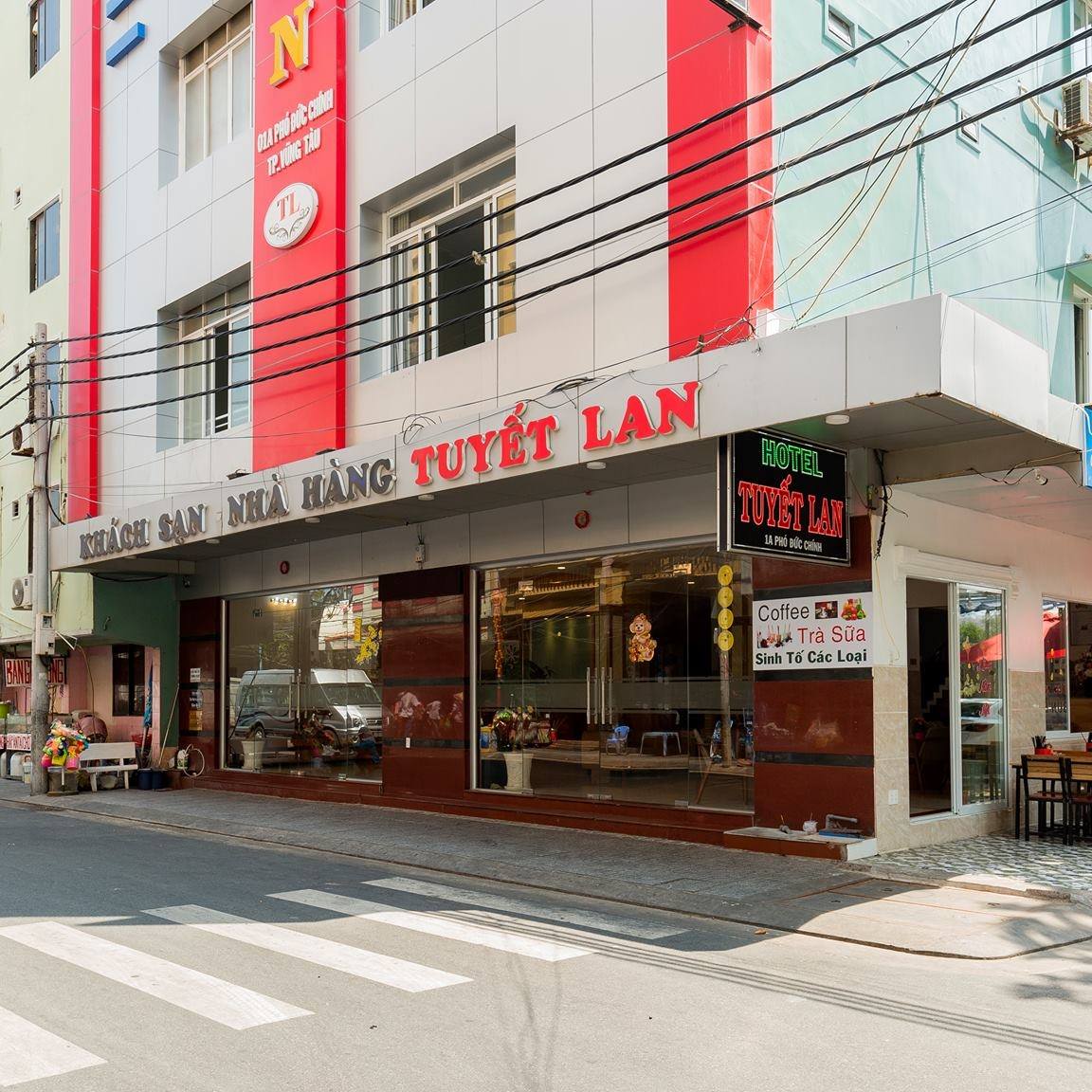 Khách Sạn Tuyết Lan