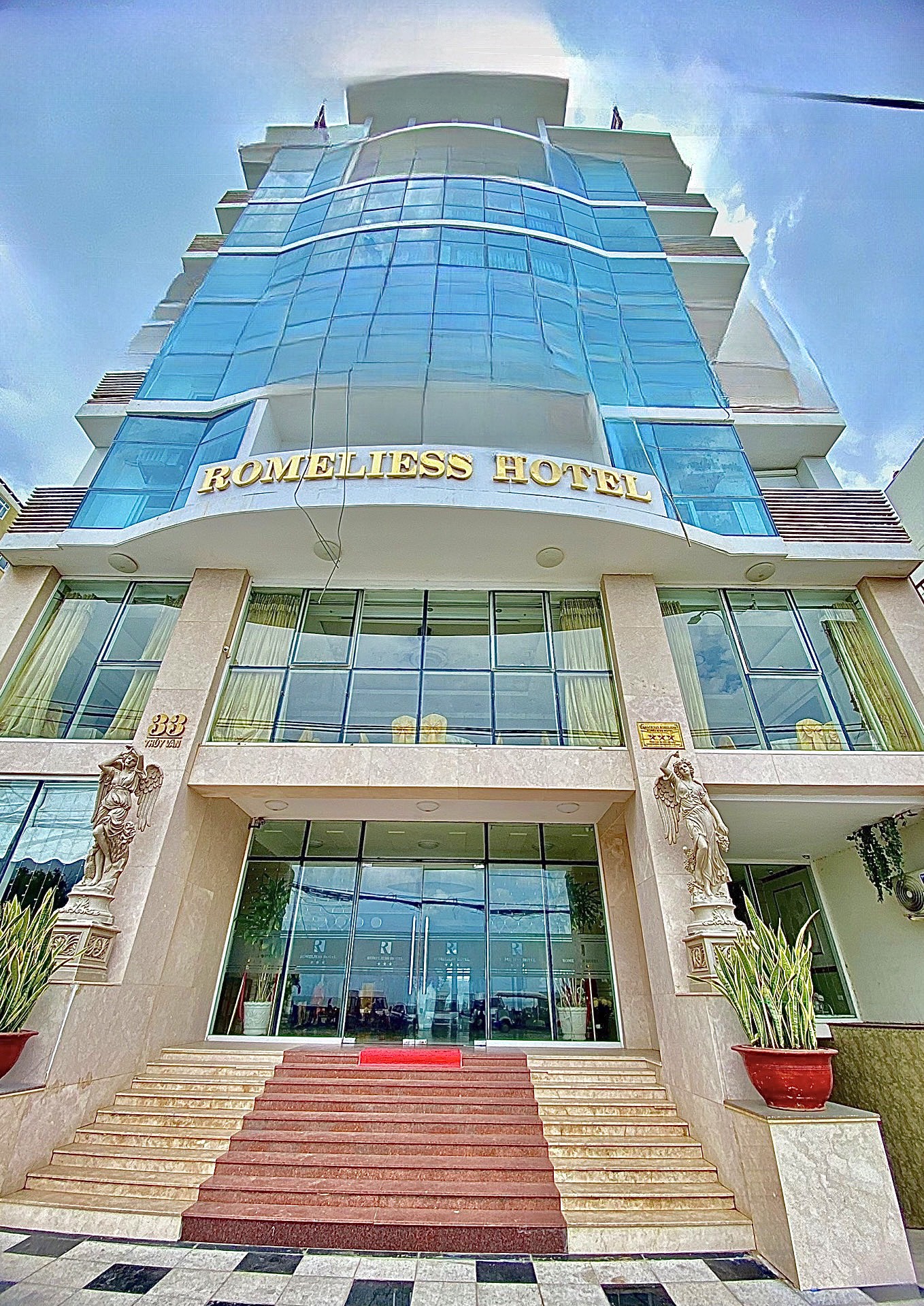 Khách Sạn Romeliess